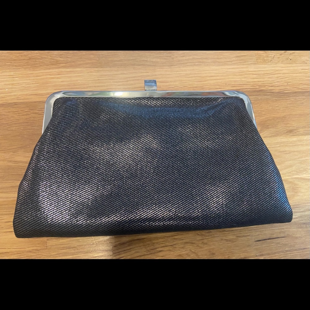 Metallic wallet